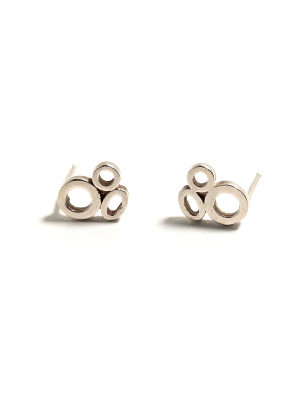 Elegant Sterling Silver 925 Chic Triple Circle Minimalist Stud Earrings 1.48g